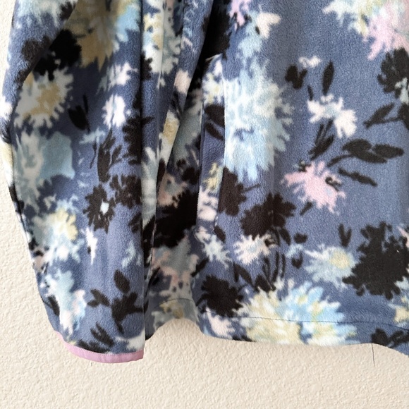 Like new! Vera Bradley Fleece Jacket - Picture 5 of 5